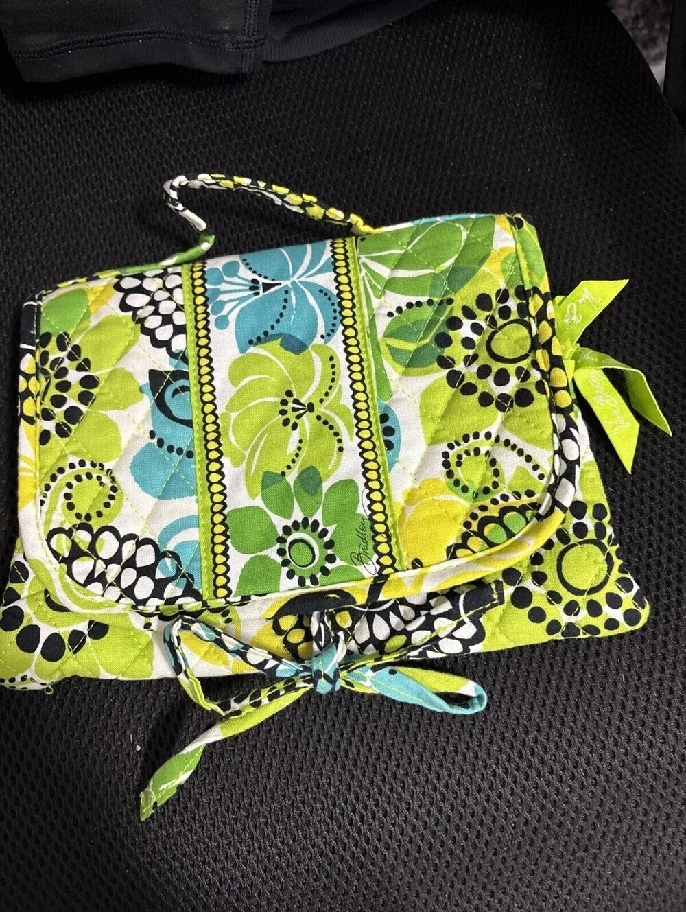 Vera Bradley Hanging Travel Organizer Lime’s Up Toiletry Bag & Makeup Case Flora